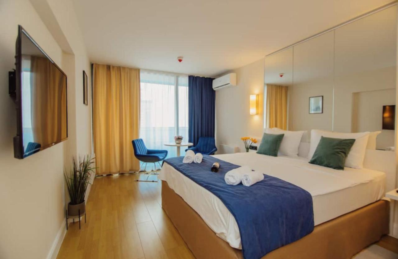 Sea Side Aparthotel In Orbi Complex Batoumi Extérieur photo